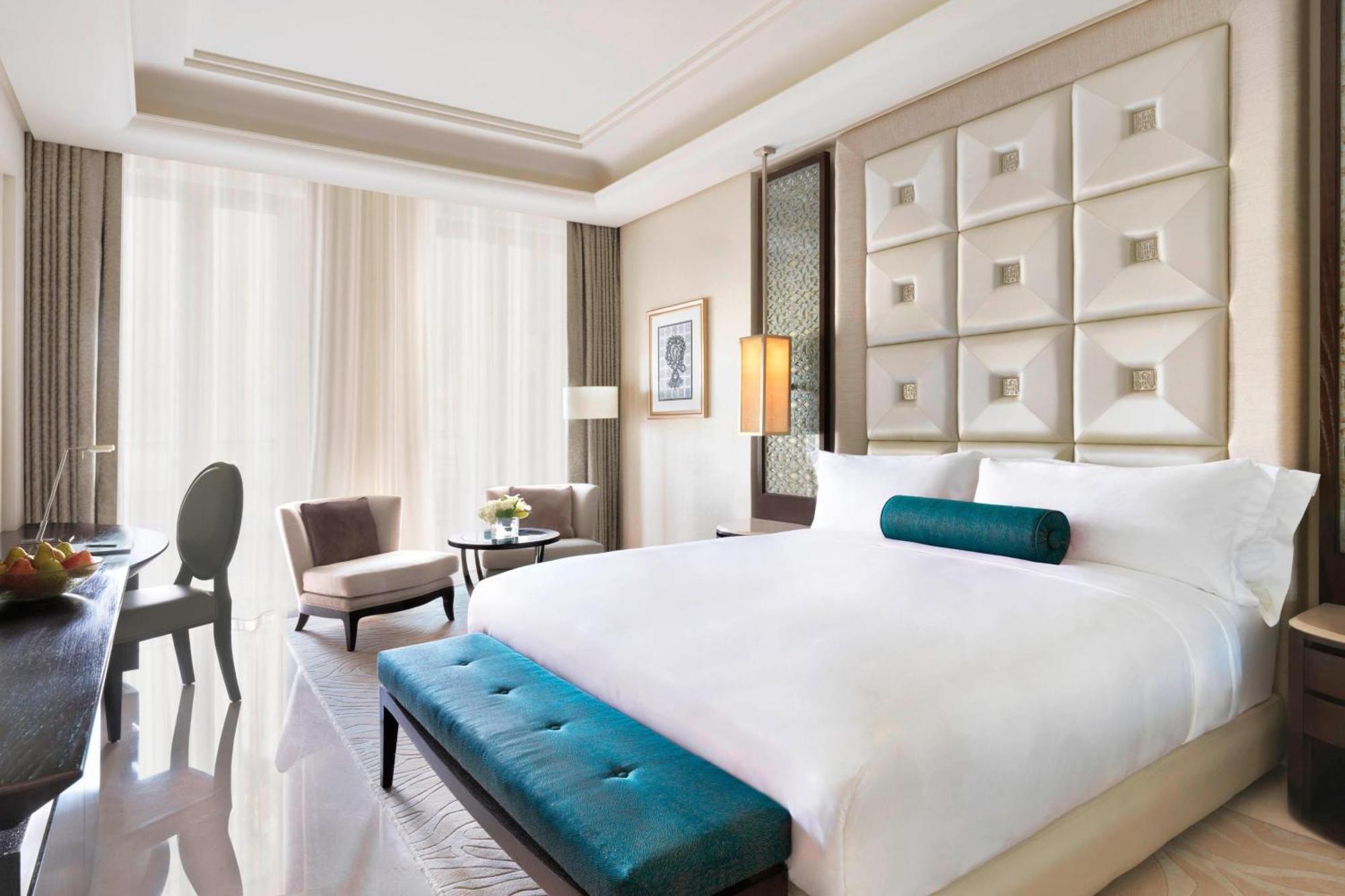 Al Bustan Palace, A Ritz-Carlton Hotel Muskat Bagian luar foto Deluxe Room